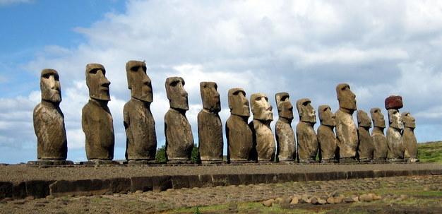 Easter_Island_Figures,_c._1000-1500